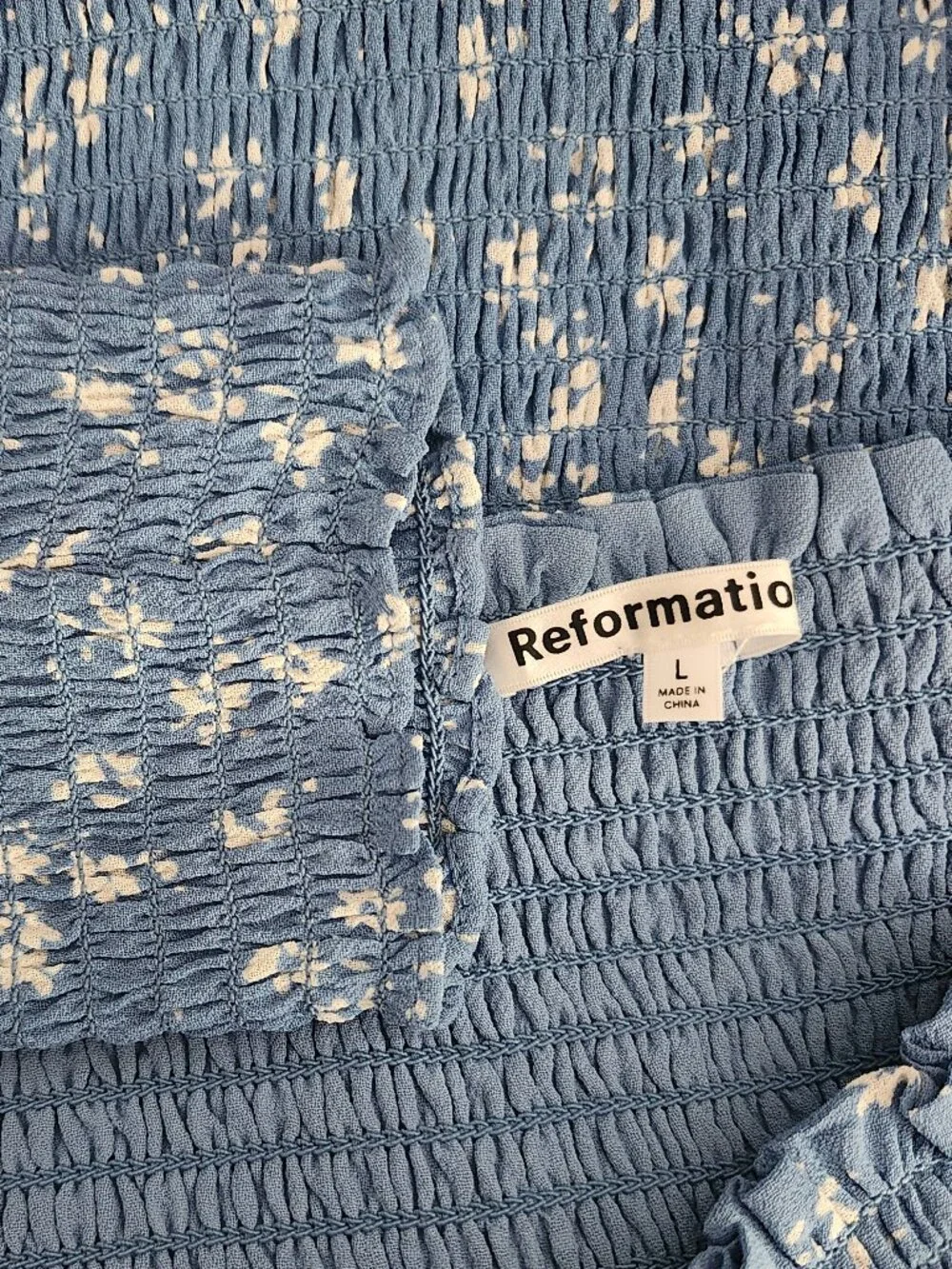 REFORMATION Pinto Blue Smocked White Floral Top L